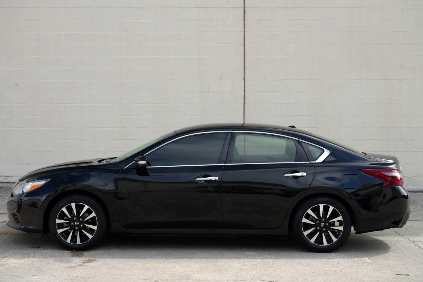 Used 2018 Nissan Altima 2.5 SL FWD image 40