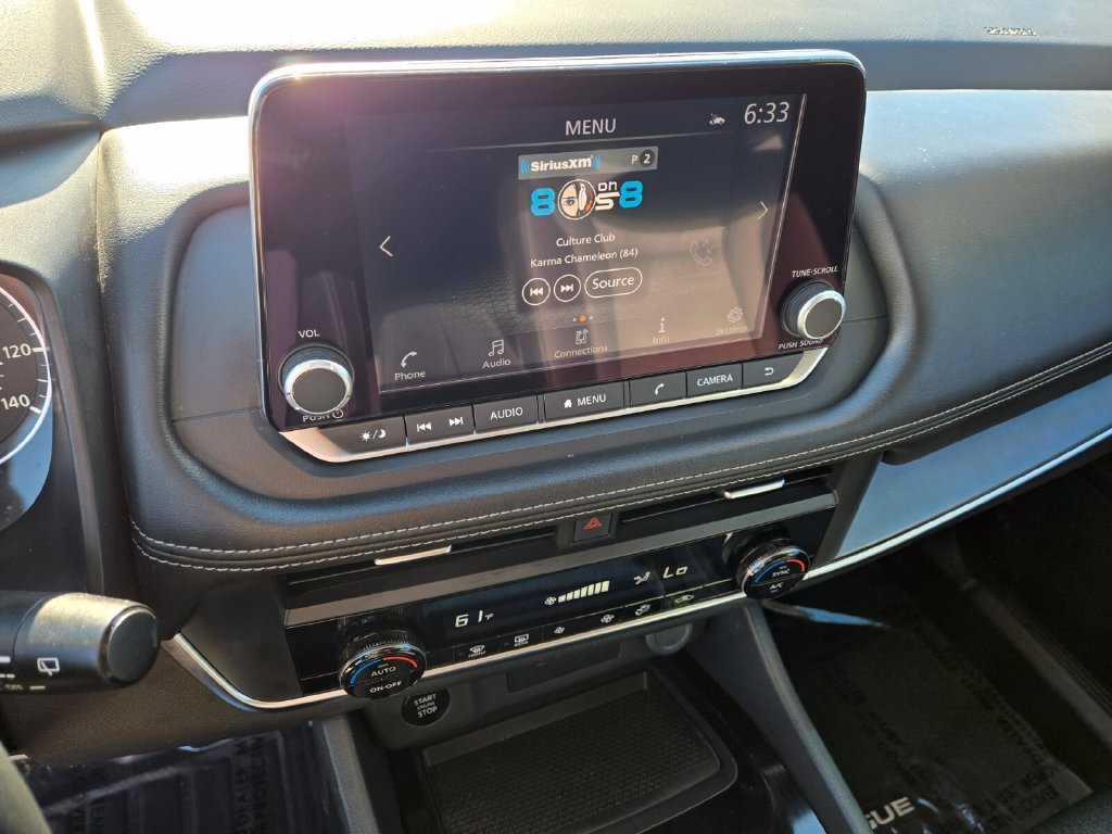Certified 2025 Nissan Rogue SV FWD image 26