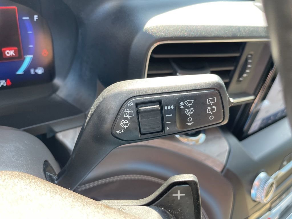 Used 2020 Ford Explorer Platinum w/ Premium Technology Package image 17