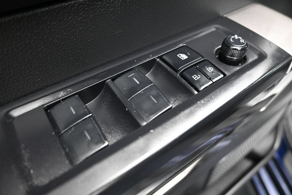 Used 2022 Toyota Tundra SR5 w/ Convenience Package RWD image 11