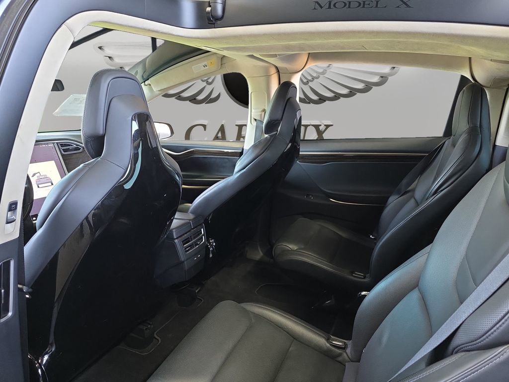 Used 2016 Tesla Model X 90D image 12