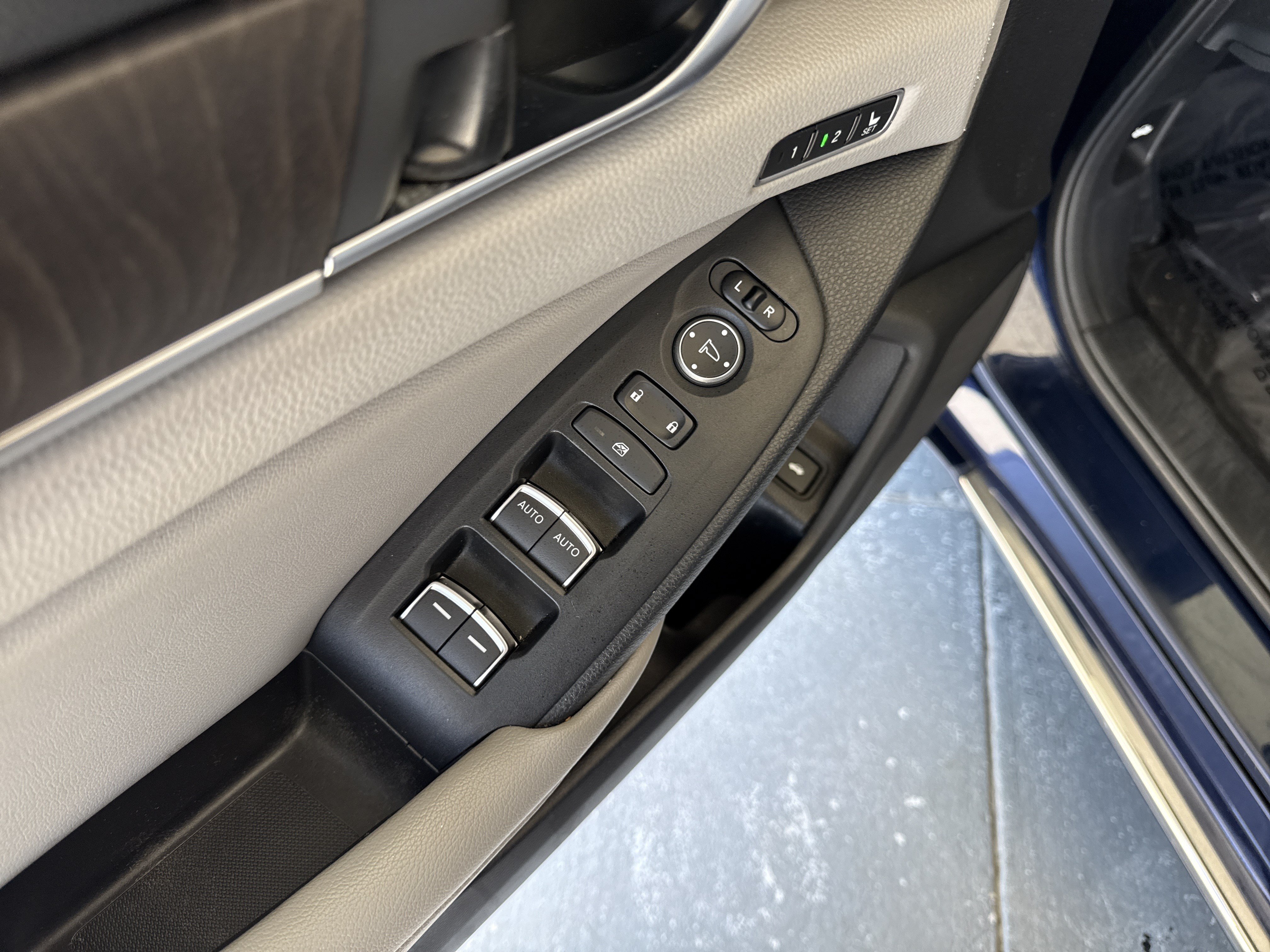 Used 2018 Honda Accord EX-L image 14
