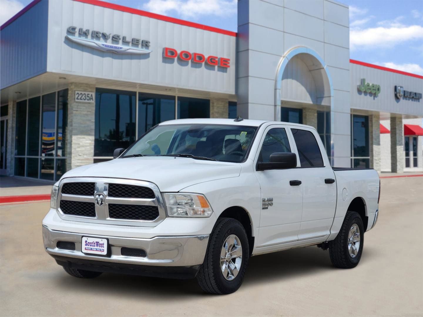 Used 2023 RAM 1500 Classic SLT w/ Electronics Group image 2