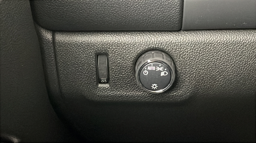 Used 2022 Chevrolet Colorado LT w/ Fleet Safety Package RWD image 25