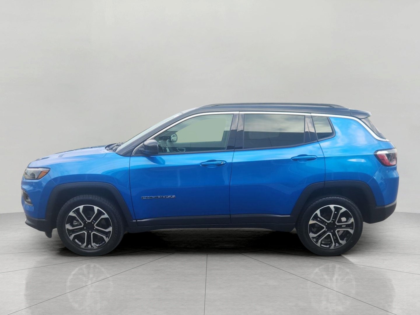 Used 2023 Jeep Compass Limited AWD/4WD image 13