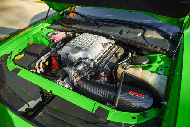 Used 2017 Dodge Challenger SRT Hellcat image 16