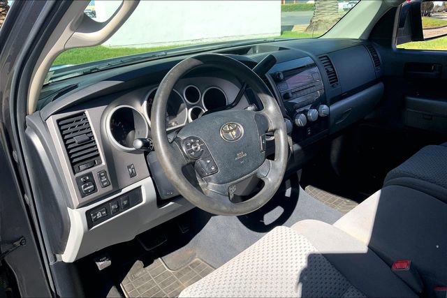Used 2012 Toyota Tundra 4x4 CrewMax w/ Tow Pkg image 14