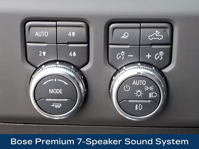 Used 2025 GMC Sierra 2500 AT4 w/ AT4 Premium Plus Package AWD/4WD image 9