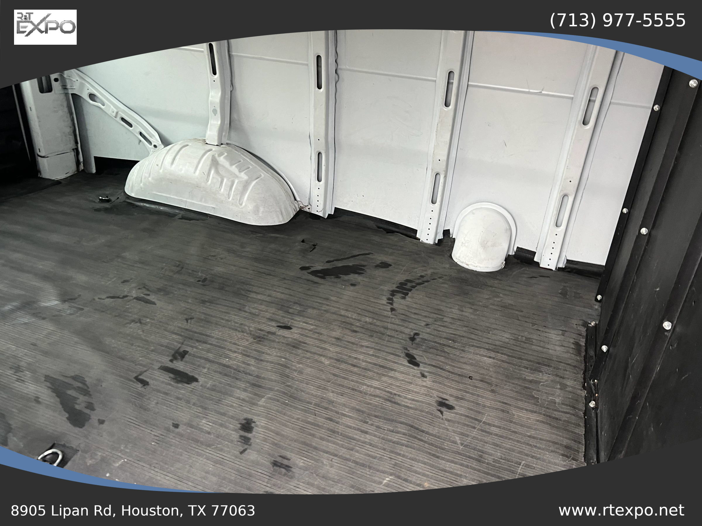 Used 2021 Chevrolet Express 2500 w/ Driver Convenience Package image 35