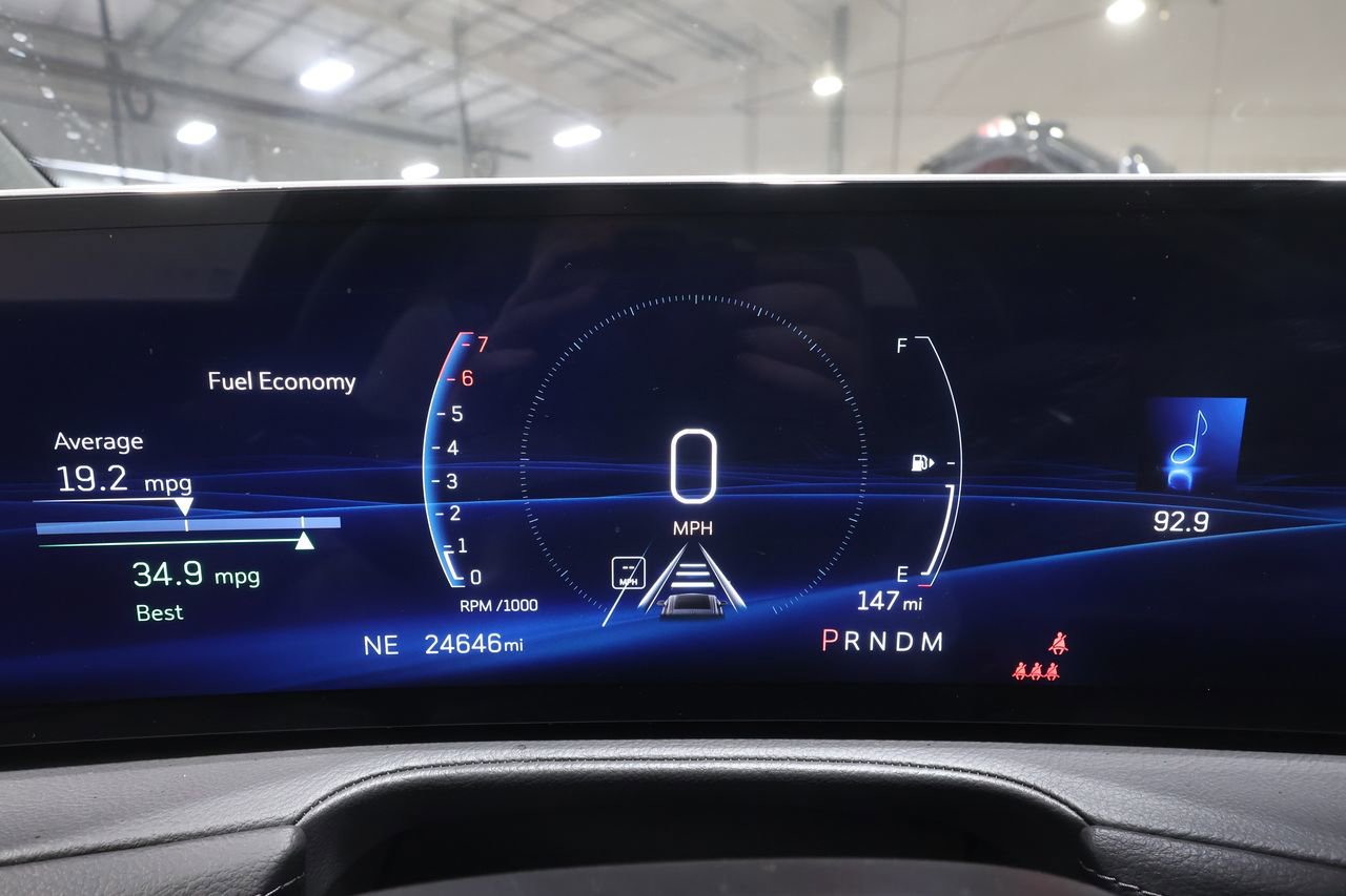 Certified 2025 Cadillac XT4 Premium Luxury image 11