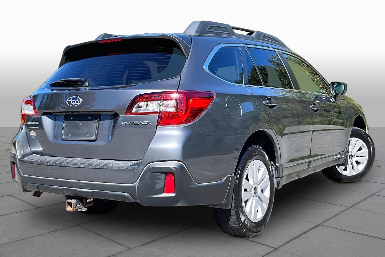Used 2019 Subaru Outback 2.5i AWD/4WD image 13