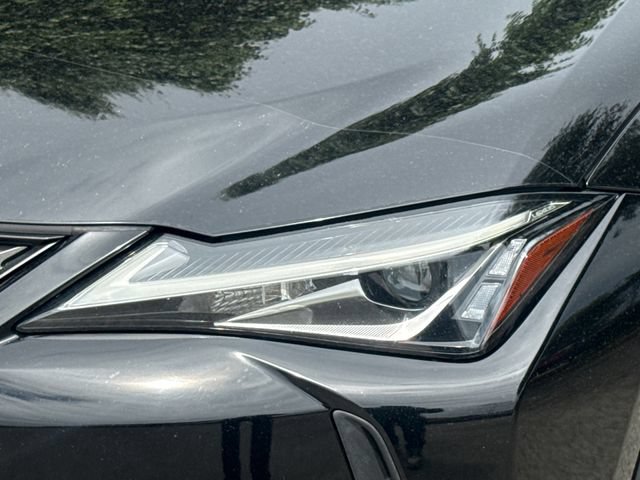 Used 2020 Lexus UX 200 w/ Accessory Package 2 FWD image 4