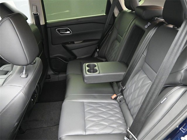 New 2026 Nissan Rogue Platinum image 13