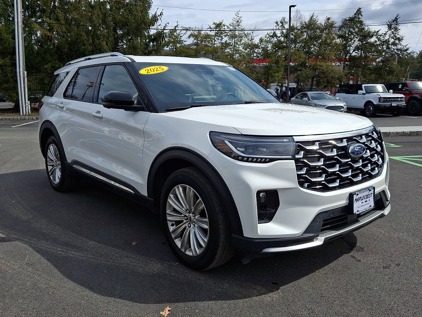 Certified 2025 Ford Explorer Platinum w/ LUX Leather Package image 3