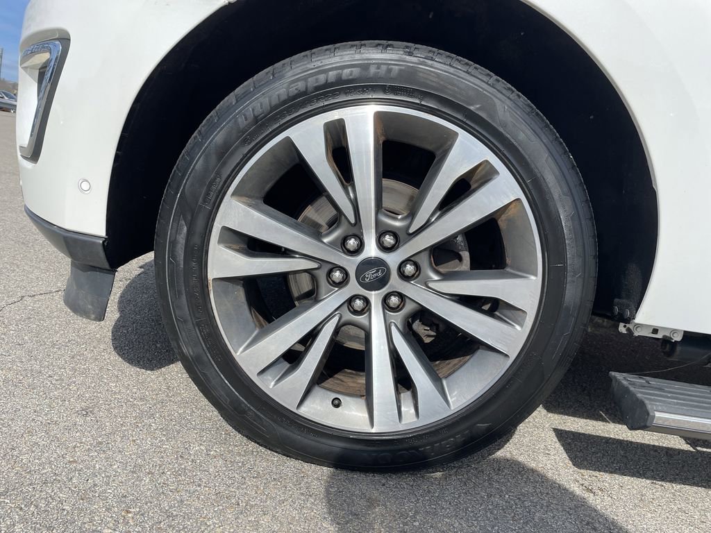 Used 2020 Ford Expedition Limited w/ Equipment Group 302A image 9