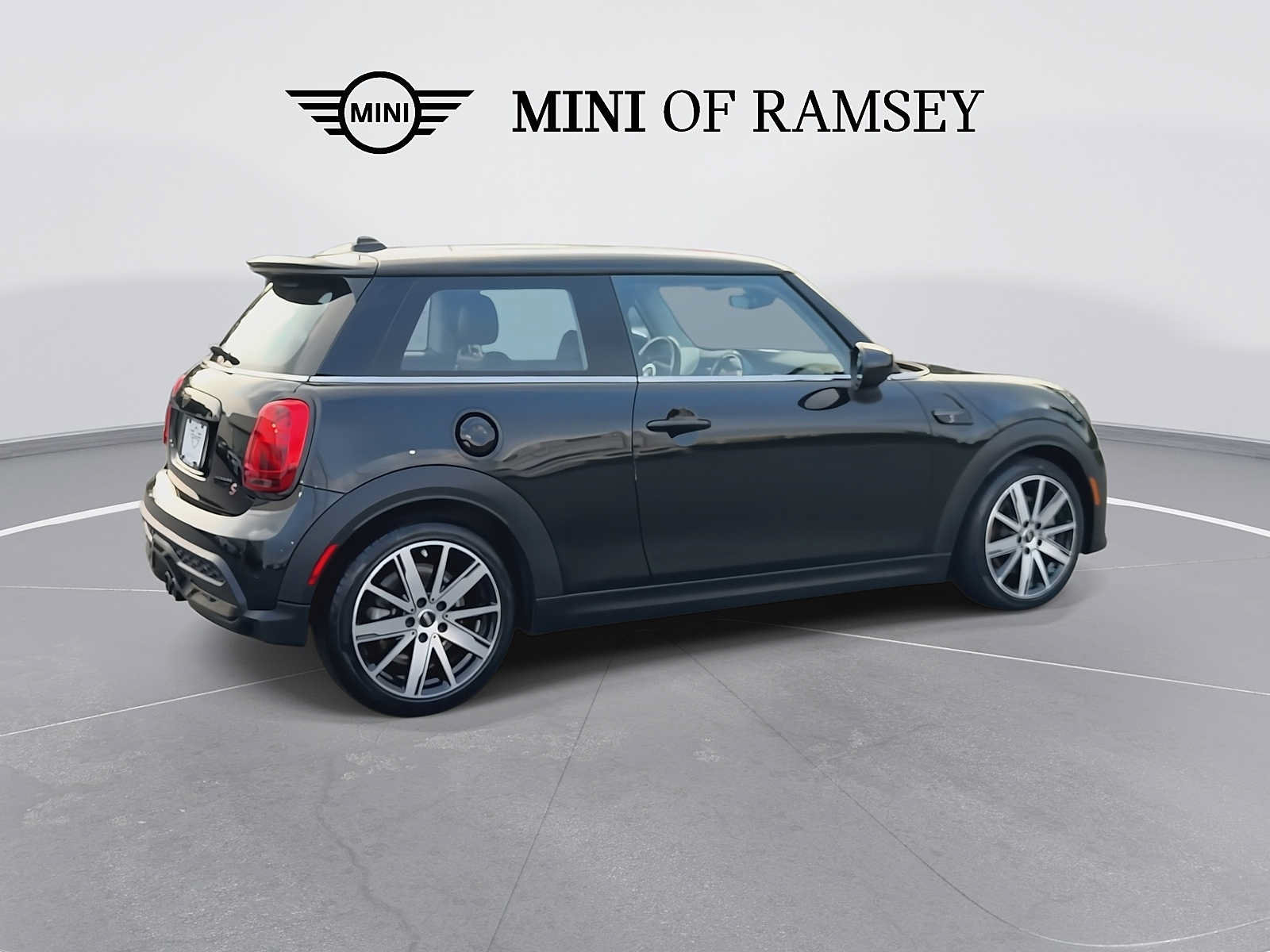 Used 2024 MINI Cooper S FWD image 8