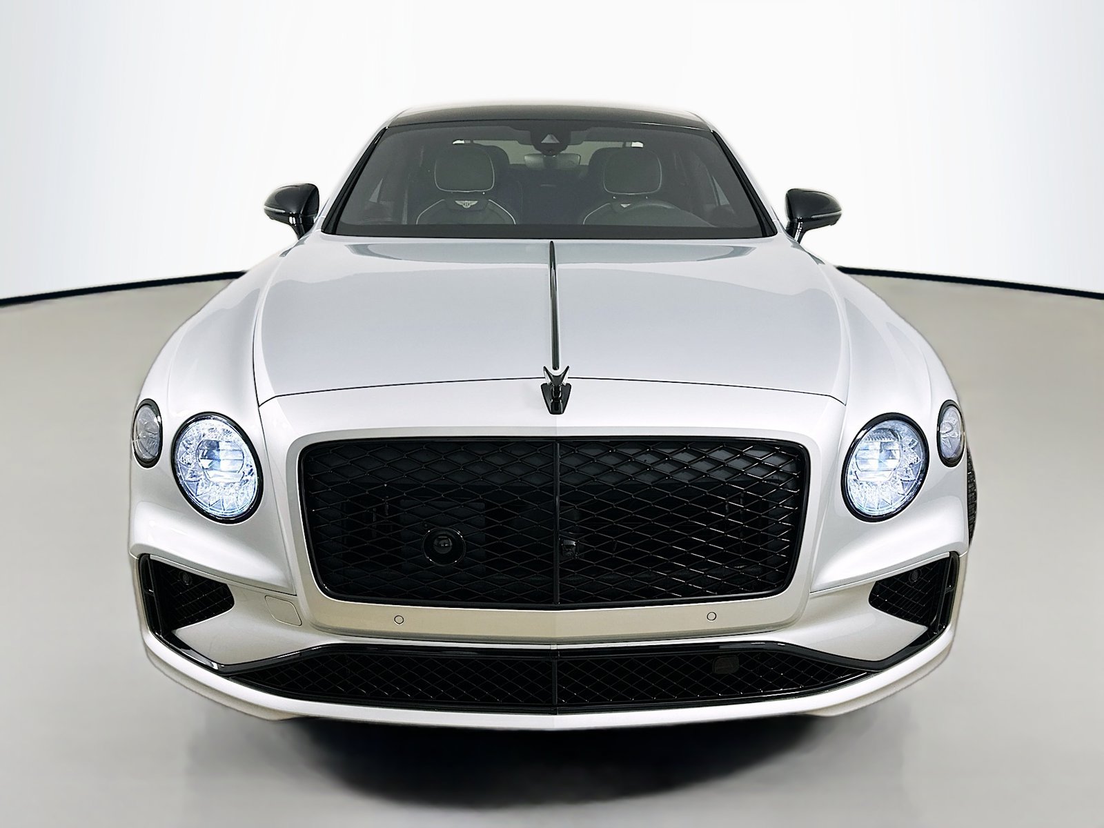 New 2026 Bentley Flying Spur V8 AWD/4WD image 8