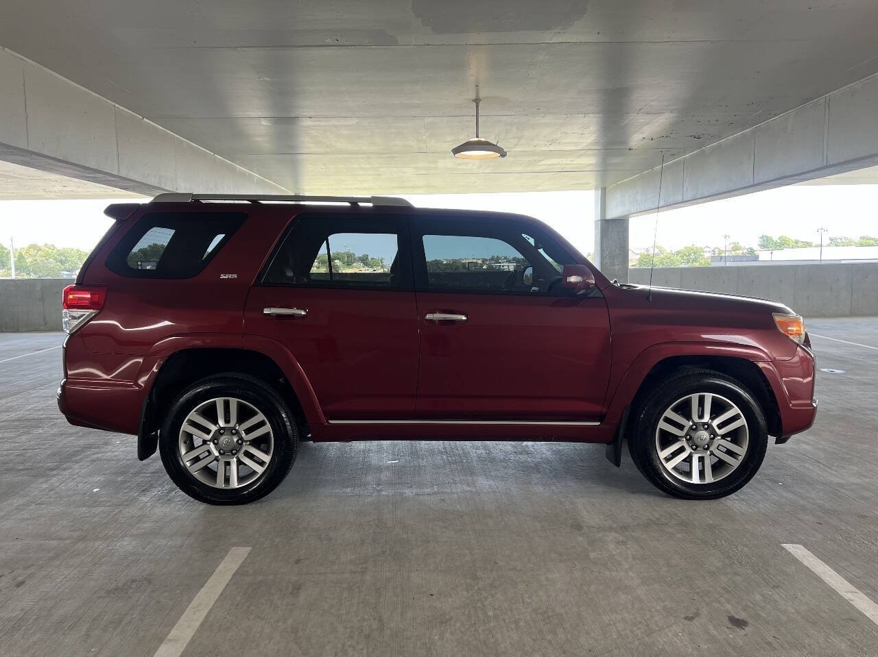 Used 2011 Toyota 4Runner SR5 w/ Premium Pkg w/Leather AWD/4WD image 14