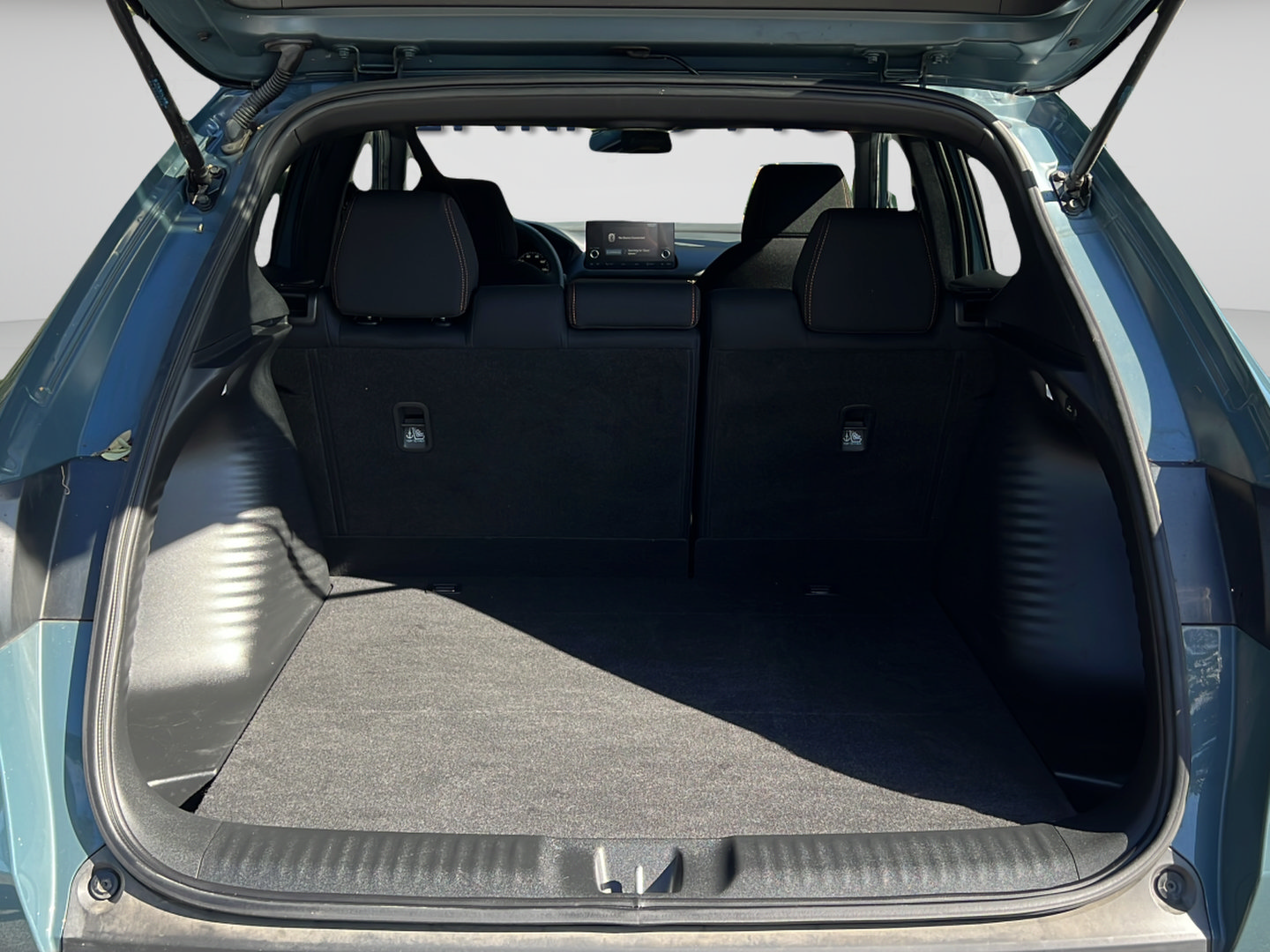 Used 2024 Honda HR-V Sport image 12
