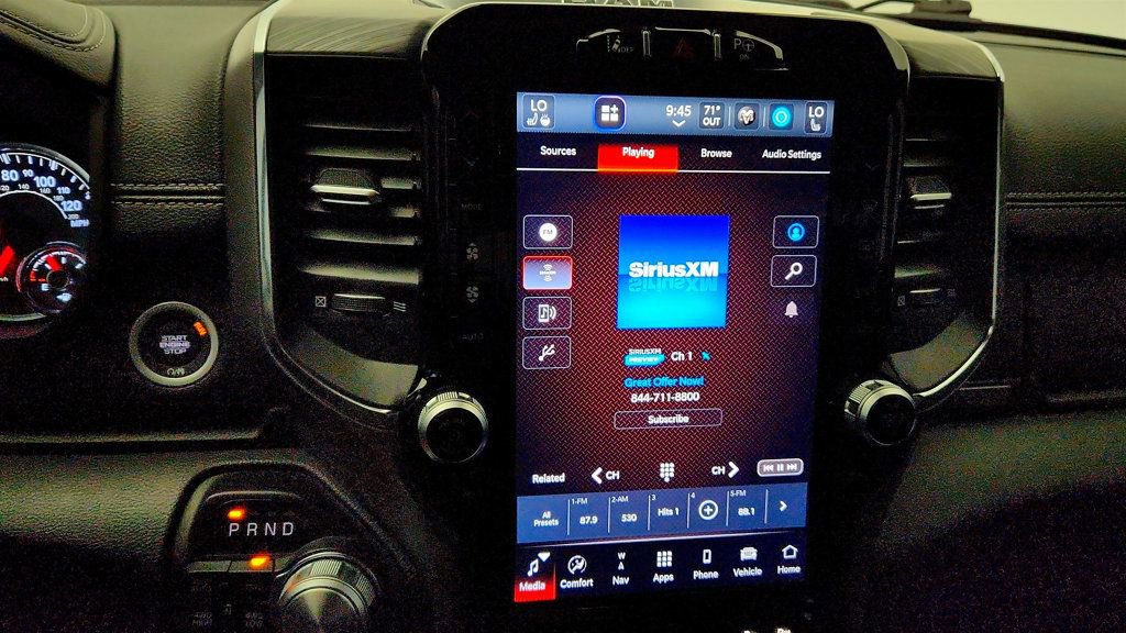 Used 2024 RAM 1500 Laramie AWD/4WD image 18