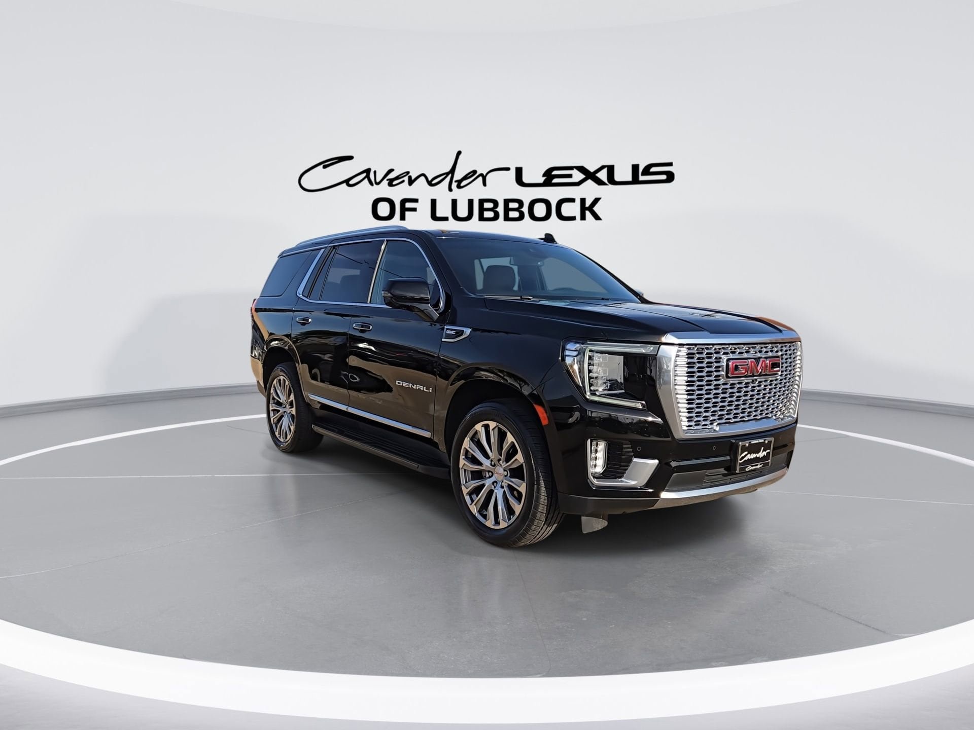 Used 2023 GMC Yukon Denali w/ LPO, Floor Liner Package AWD/4WD image 3