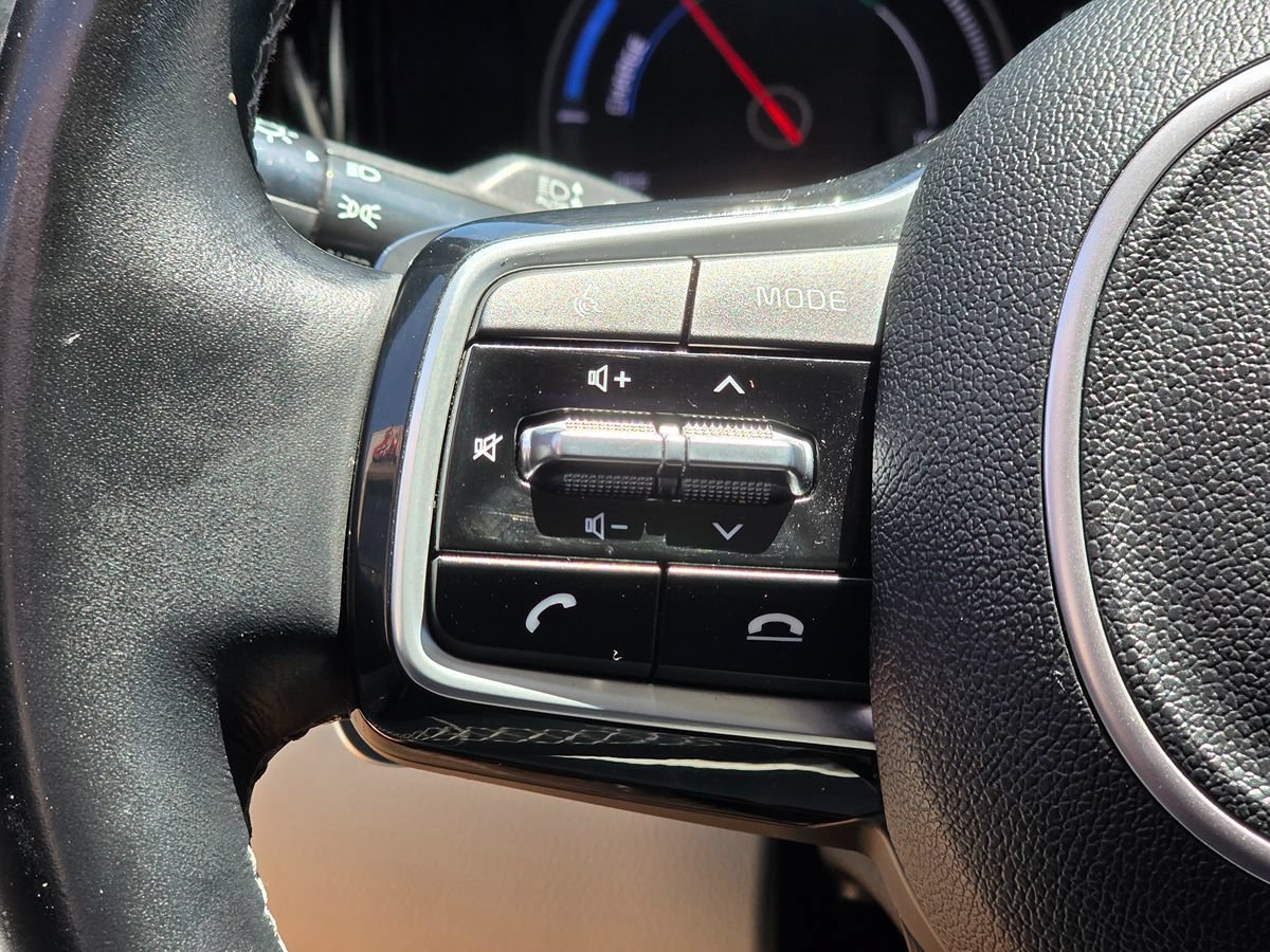 Used 2022 Kia Sorento S FWD image 32