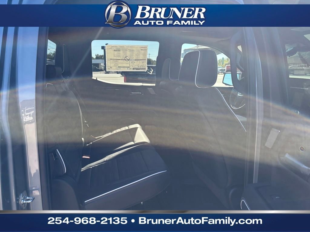 New 2026 GMC Sierra 1500 AT4X image 18