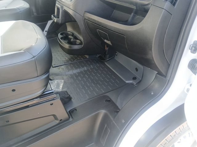 Used 2024 RAM ProMaster 2500 w/ Convenience Group FWD image 18