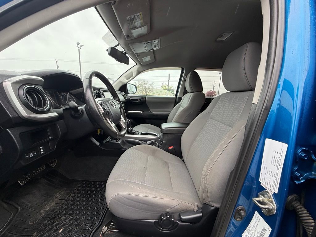 Used 2017 Toyota Tacoma 4x4 Double Cab image 20