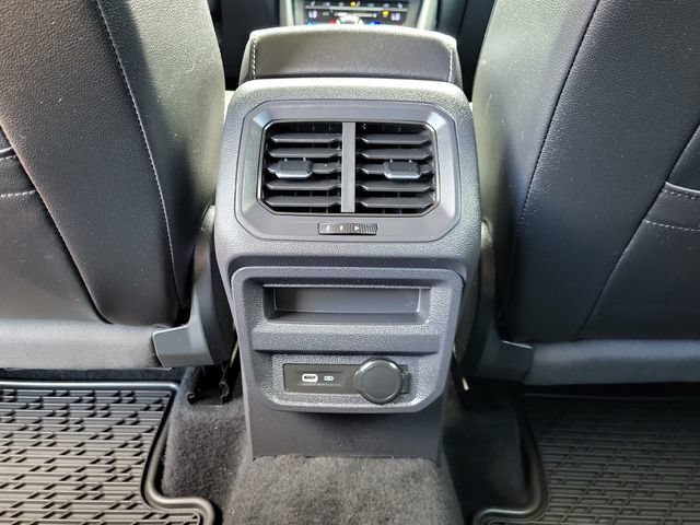 Used 2022 Volkswagen Tiguan SE AWD/4WD image 24