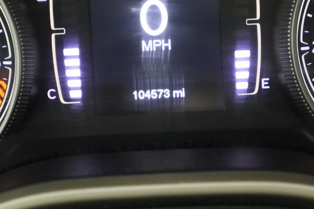 Used 2015 Jeep Cherokee Latitude w/ Comfort/Convenience Group FWD image 32