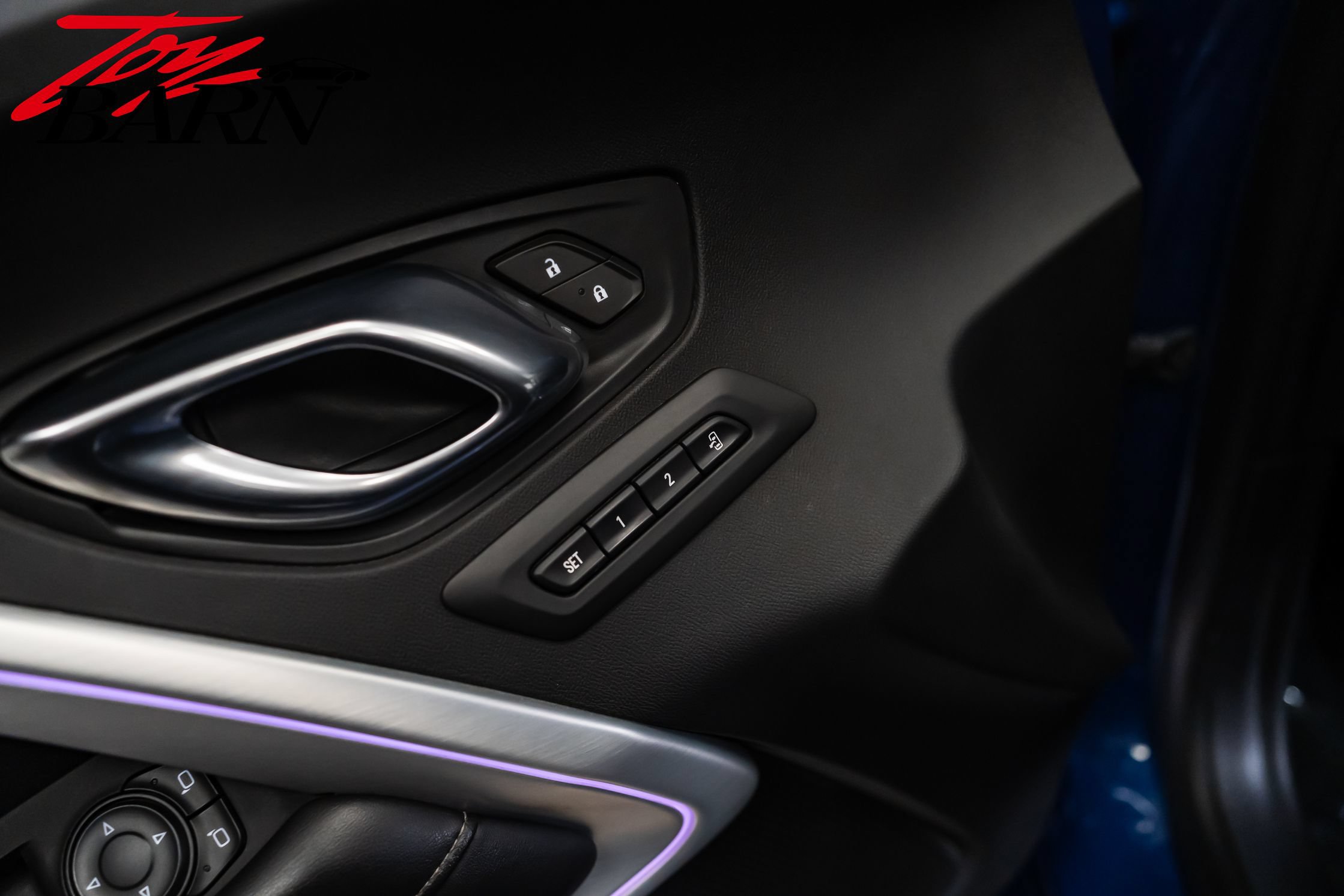 Used 2021 Chevrolet Camaro SS RWD image 23