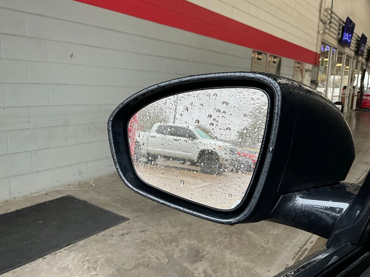 Used 2025 Nissan Altima 2.5 SV image 19