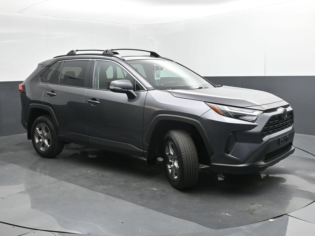 Used 2024 Toyota RAV4 XLE AWD/4WD image 30
