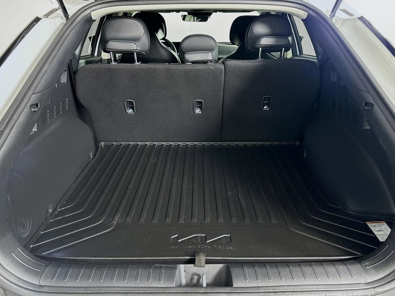 Used 2025 Kia EV6 Light w/ Light LR Technology Package RWD image 44