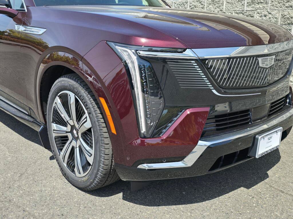 New 2025 Cadillac Escalade IQ Luxury 2 AWD/4WD image 13
