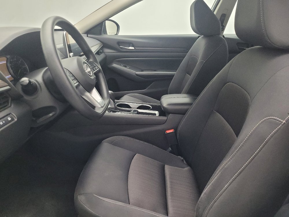 Used 2024 Nissan Altima 2.5 SV image 17