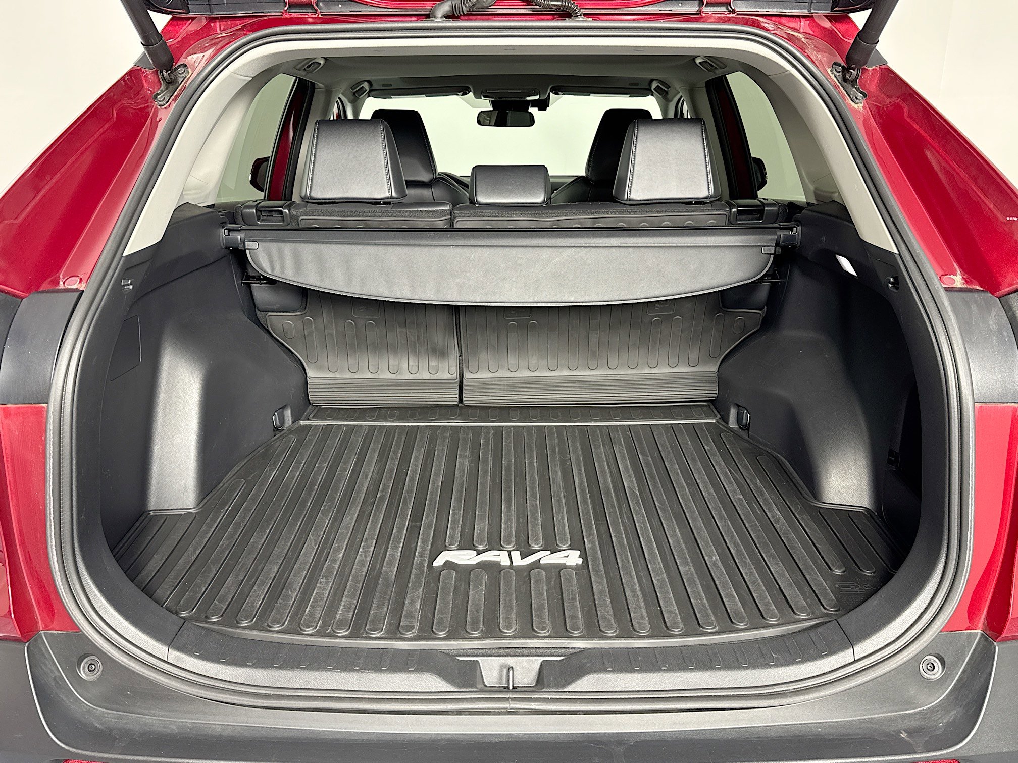 Used 2024 Toyota RAV4 XLE Premium w/ Weather Package image 25