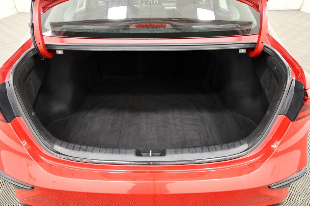 Certified 2019 Kia Forte LXS image 7