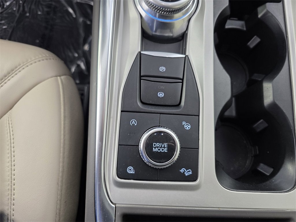 Used 2023 Ford Explorer Platinum w/ Technology Package image 26