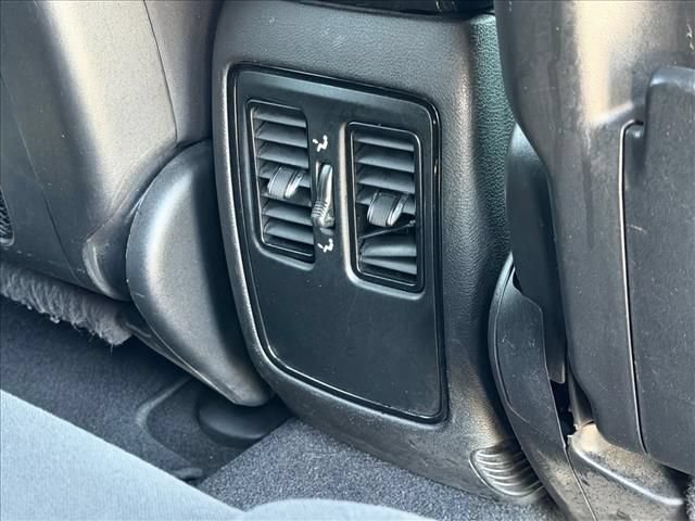 Used 2021 Dodge Durango SXT RWD image 12