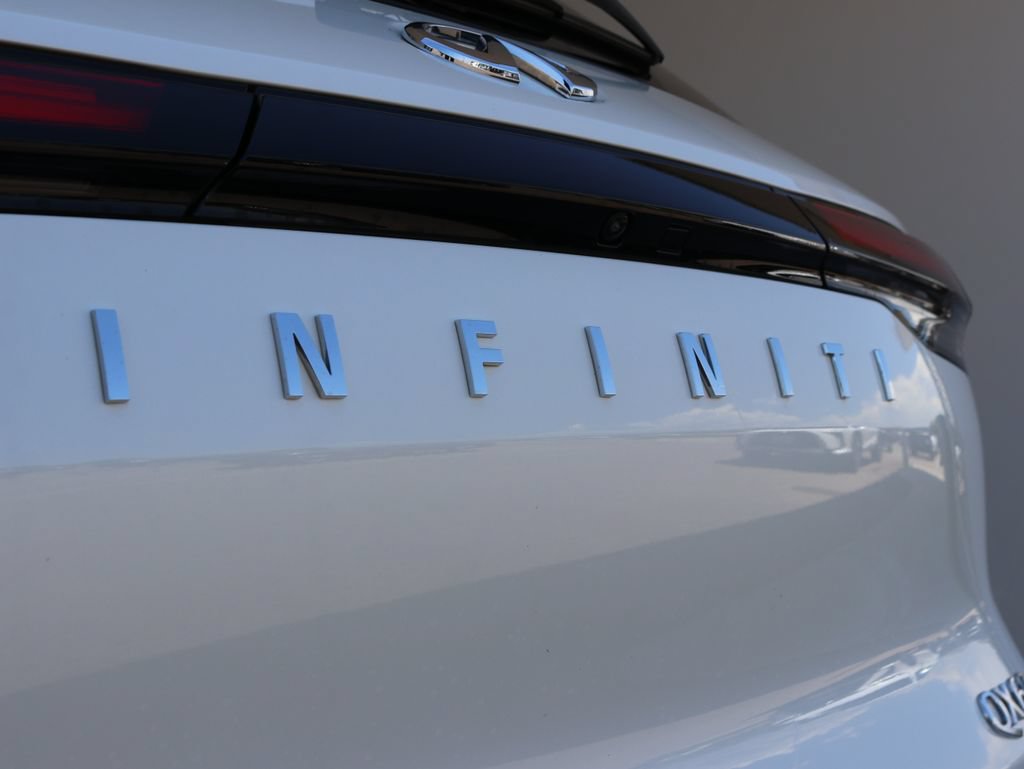 Certified 2025 INFINITI QX60 Luxe w/ Cargo Package AWD/4WD image 38