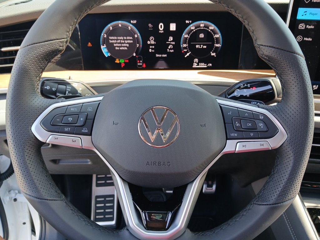 New 2026 Volkswagen Tiguan SEL R-Line AWD/4WD image 14