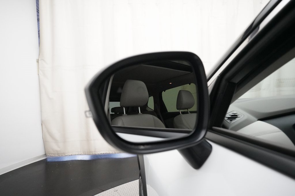 Used 2025 Nissan Rogue SL w/ Tech Package image 25