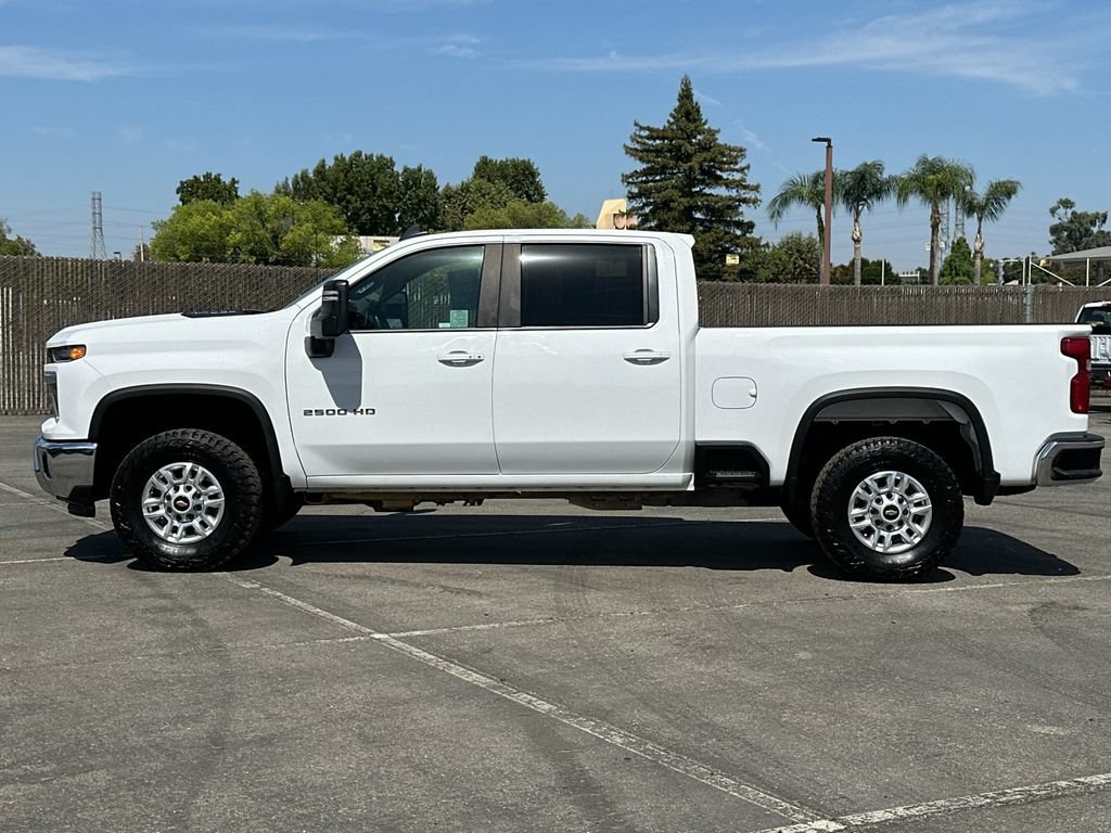 Used 2024 Chevrolet Silverado 2500 LT w/ Convenience Package AWD/4WD image 6
