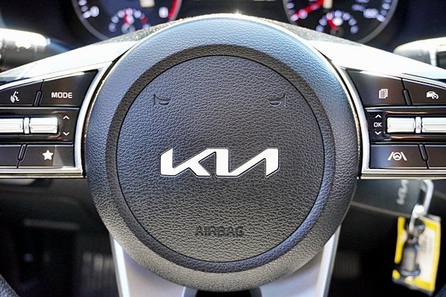 Used 2024 Kia Forte LXS FWD image 43