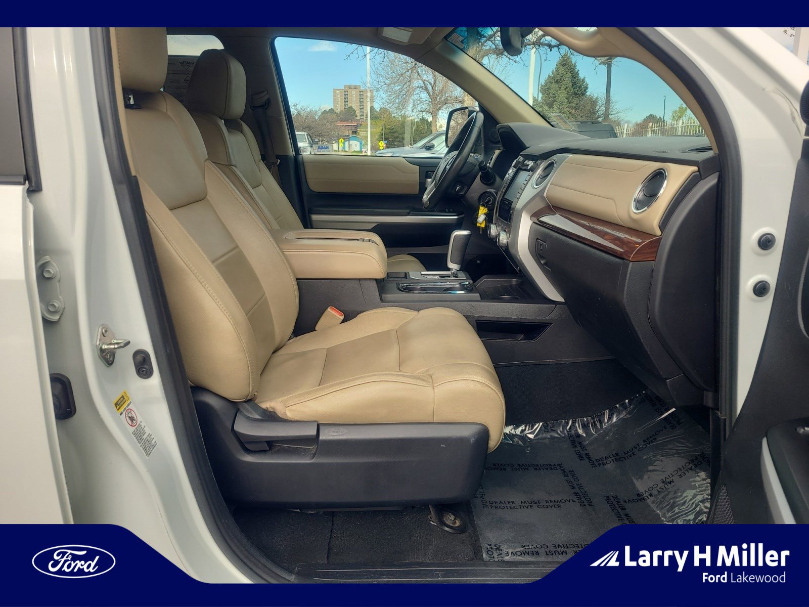 Used 2014 Toyota Tundra Limited w/ Limited Premium Package image 19