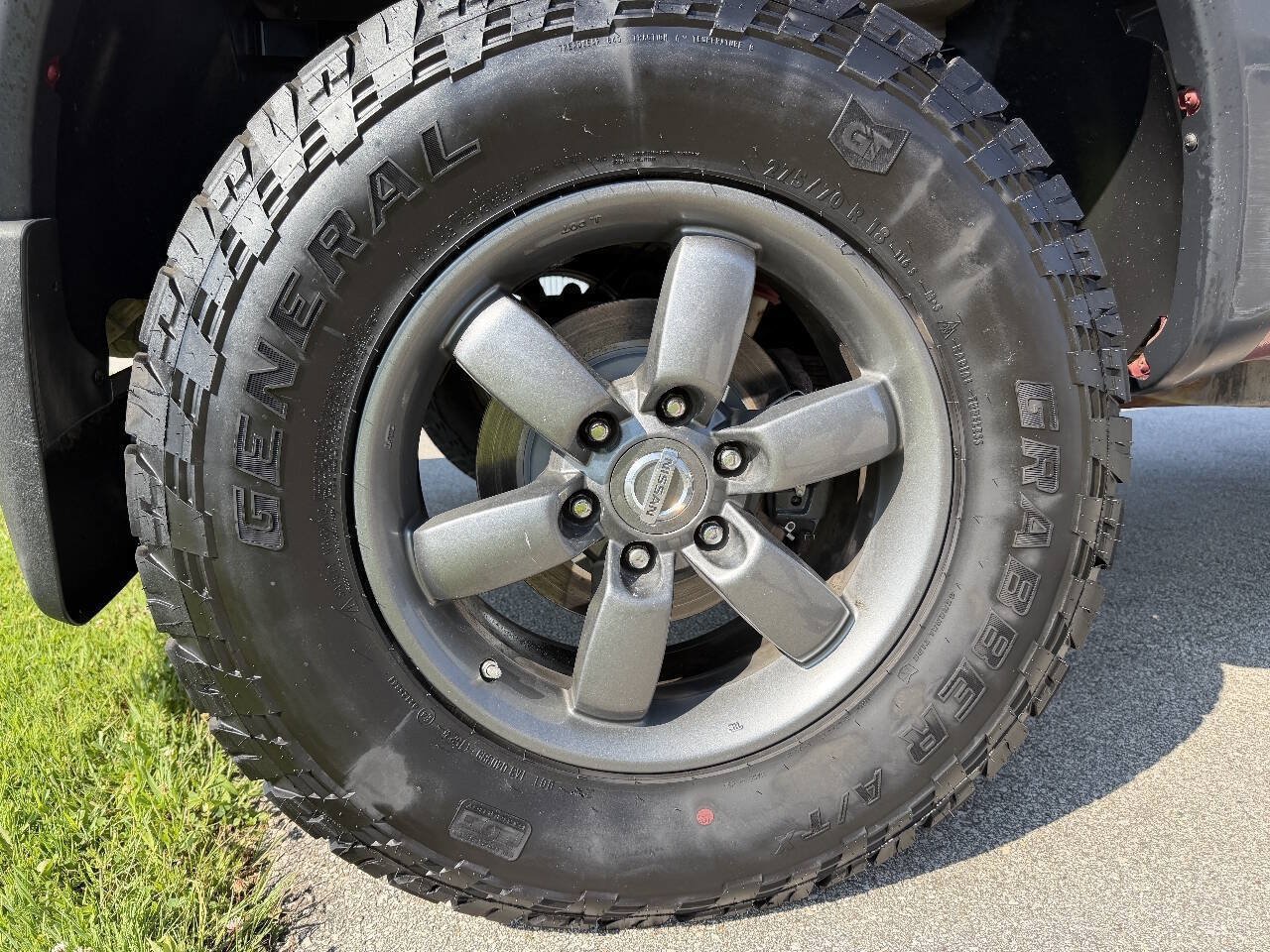 Used 2015 Nissan Titan PRO-4X AWD/4WD image 9