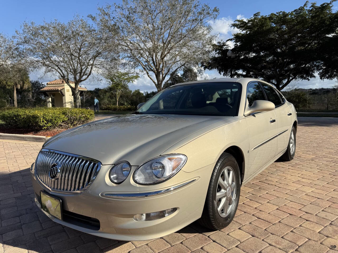Used 2008 Buick LaCrosse CXL w/ Driver Confidence Package image 6