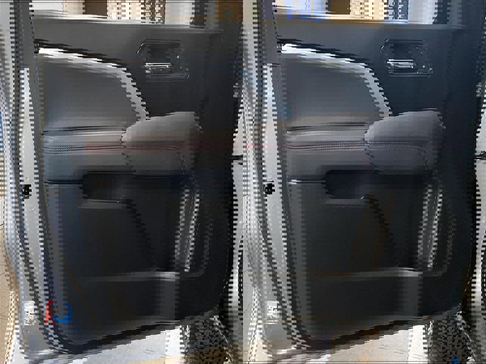 Used 2024 Chevrolet Colorado Z71 w/ Z71 Convenience Package 2 image 9